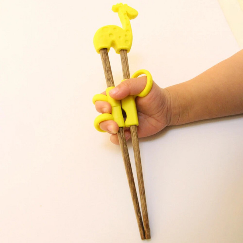 Alapfokú oktatási pálcikák Könnyű súlyú, csúszásmentes, aranyos rajzfilm állatok kialakítása önálló étkezésre ösztönöz étkészlet Könnyen használható