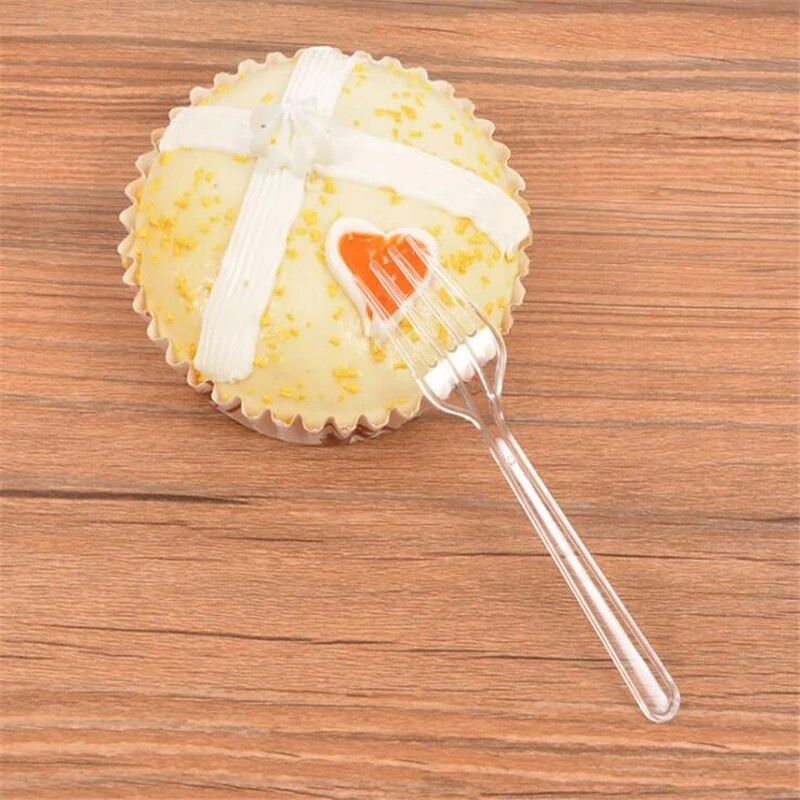 100 db/csomag Hosszú nyelű villa Újrafelhasználható Műanyag Eldobható Villa Party Piknik csomag Evőeszköz Sűrítő Finom élelmiszer kés