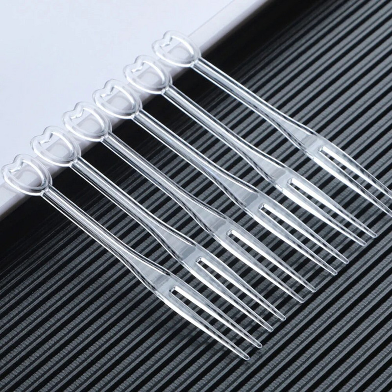 Eldobható gyümölcsvilla 100db/szett átlátszó/fekete Kawaii szív műanyag fogpiszkáló háztartási konyhai bulivilla szerszámtartozékok