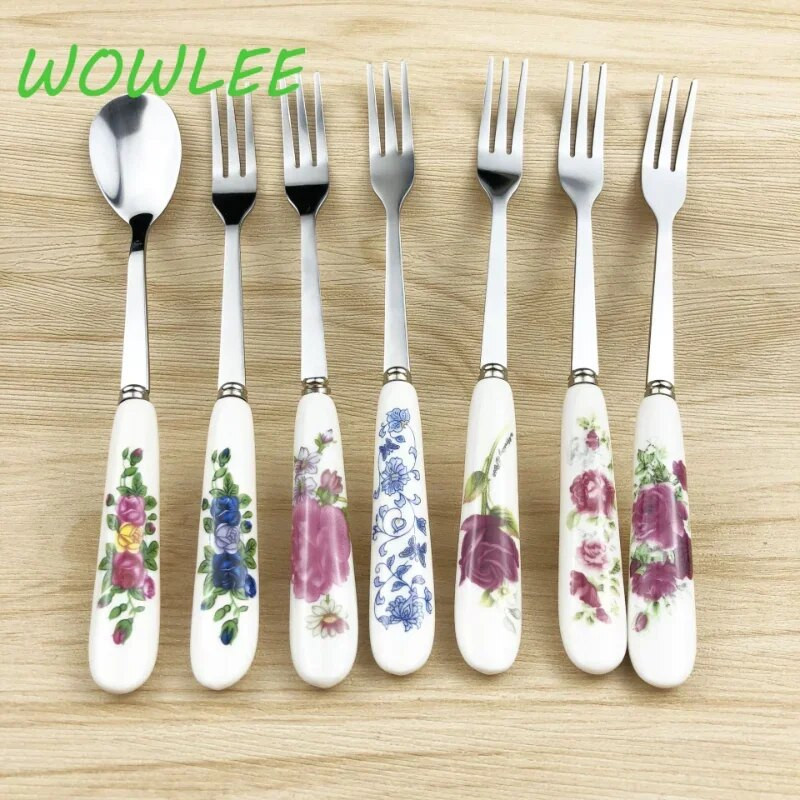 5db/készlet Rozsdamentes acél kerámia nyelű teáskanál Kreatív kávéskanál mézes desszert fagylalt kanál kis teáskanál 15*2,6cm