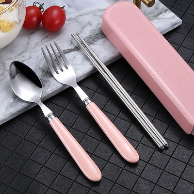 Επιτραπέζια σκεύη chopsticks 410 από ανοξείδωτο ατσάλι Φορητό πιρούνι κουτάλι Student Worker σετ μαχαιροπήρουνων τριών τεμαχίων Cute Storage Box