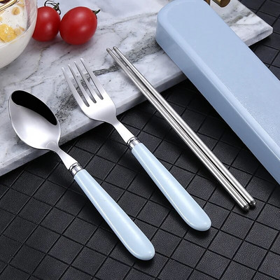 Επιτραπέζια σκεύη chopsticks 410 από ανοξείδωτο ατσάλι Φορητό πιρούνι κουτάλι Student Worker σετ μαχαιροπήρουνων τριών τεμαχίων Cute Storage Box