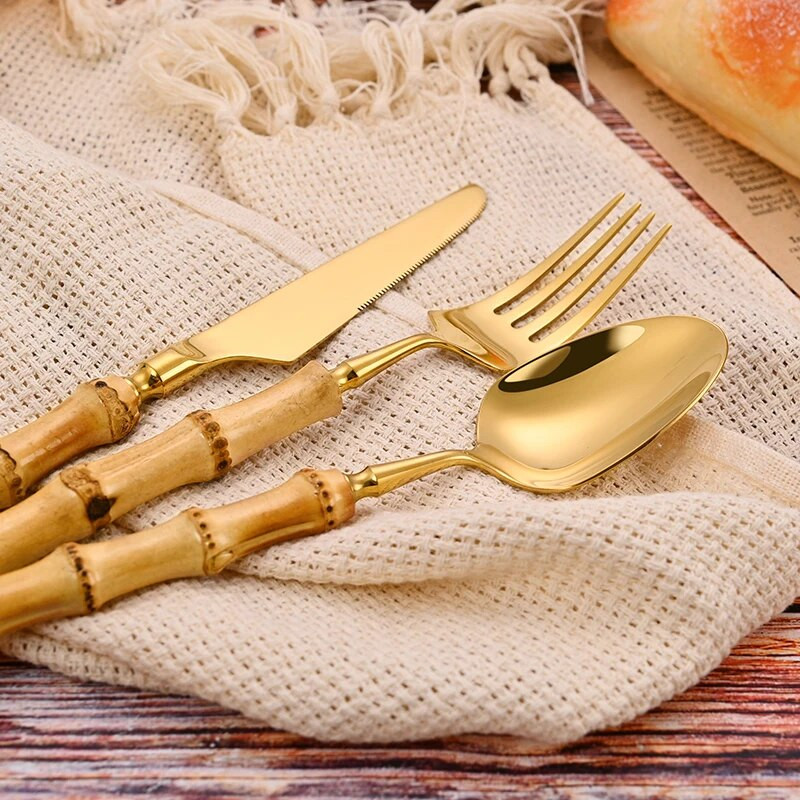 Új bambusz fogantyús evőeszközkészlet, rozsdamentes acél natúr bambusz evőeszközkészlet, kés villa kanál evőeszköz készlet bambusz étkészlet