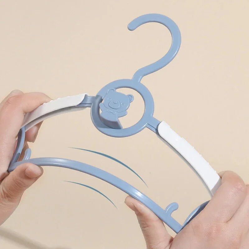 10db Hordozható gyerekkabátok Tároló vállfák Szekrény Szervező Babaakasztók Vitrinakasztók Szélálló gyerekek Ruhaakasztók