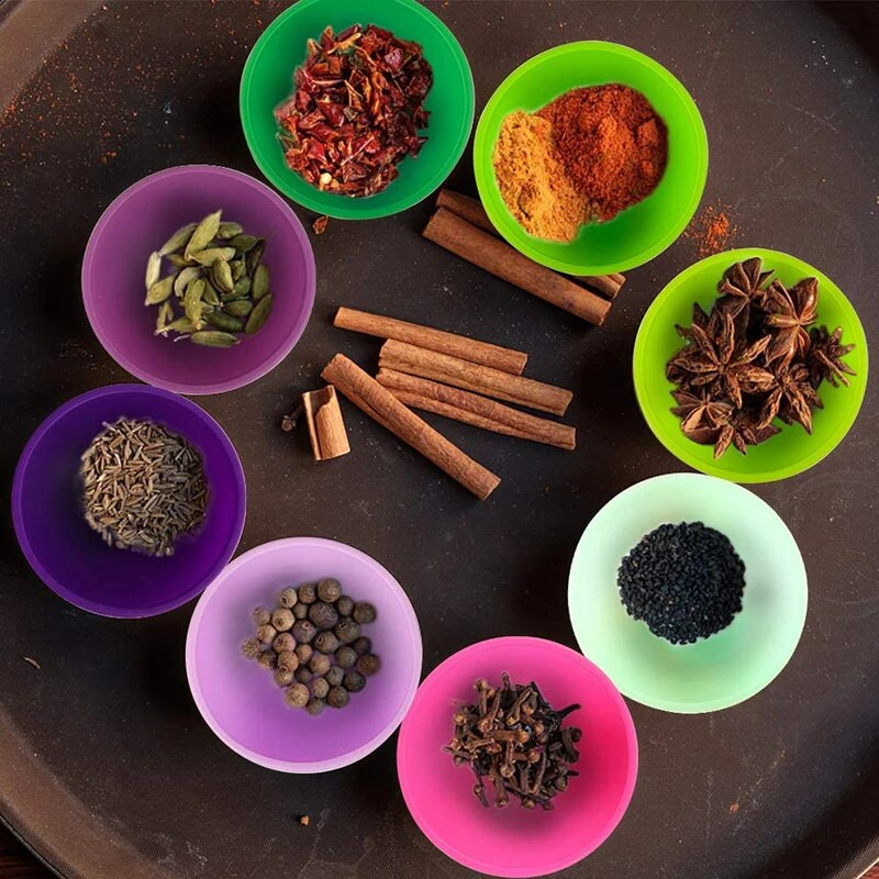 22db/szett Mini szilikon csipet tálak Puha rugalmas baba etetőtál Konyhai kellékek Evőeszközök Szilikon salátástál díszítés