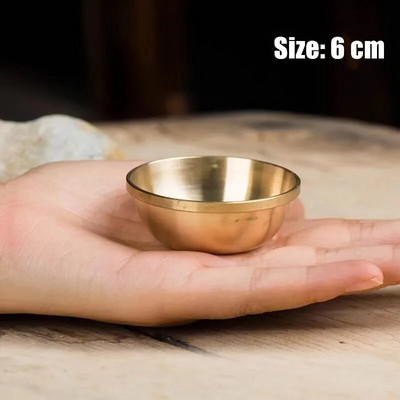 Месингова купа за пиене от чиста мед Малка благоприятна тибетска свещена мини чаша за чай Златна будистка купа за чай Декоративен подарък за дома