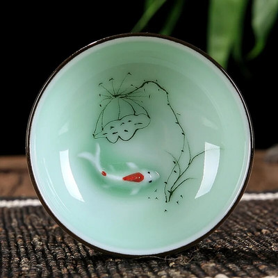 60 мл висококачествен селадонов чай с китайски кунг-фу кръгли плоски чаши за чай Pu'er от лотос, ръчно рисувана керамична единична чаша за чай от шаран