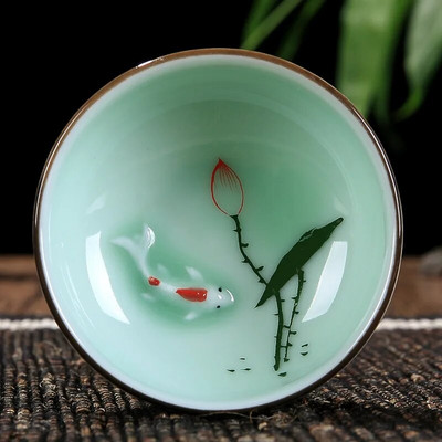 60 мл висококачествен селадонов чай с китайски кунг-фу кръгли плоски чаши за чай Pu'er от лотос, ръчно рисувана керамична единична чаша за чай от шаран