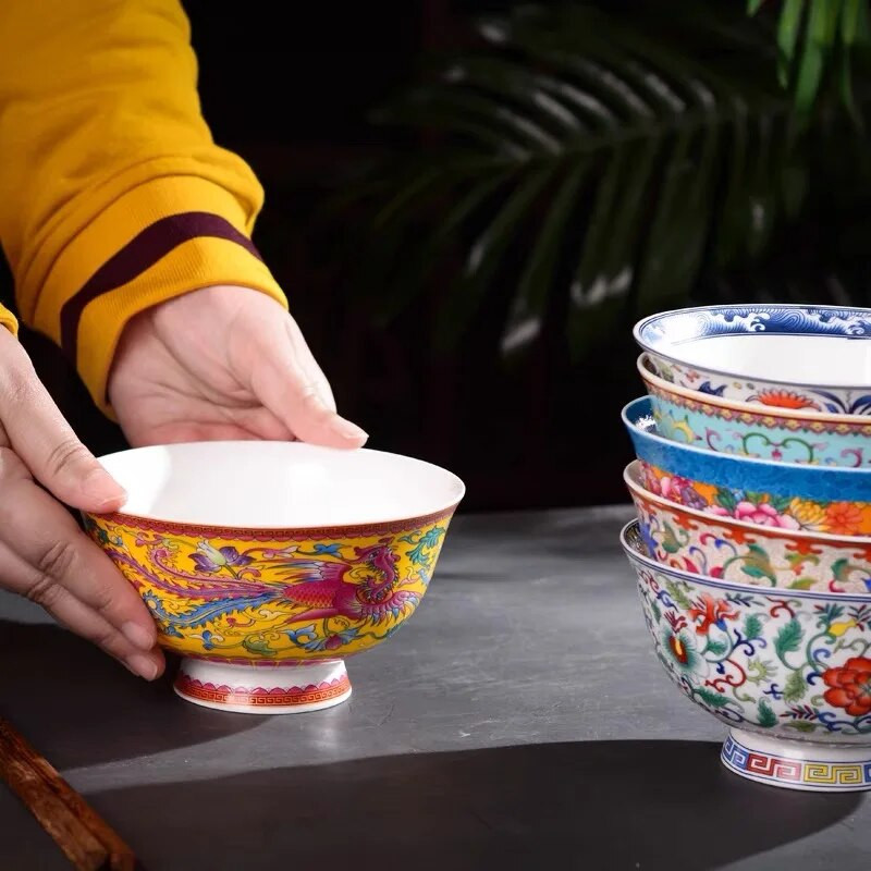 1 db kínai Jingdezhen 5 hüvelykes tésztatál Famille Rose porcelán arany szélű kedvező dizájn tál dekoratív étkészlet