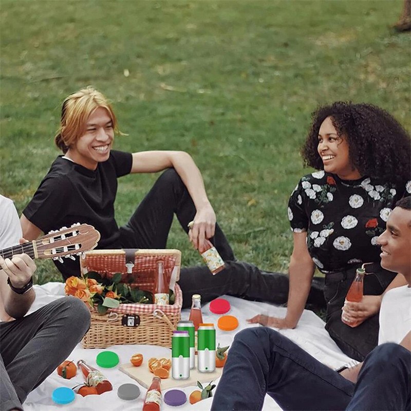 Szilikon üdítős doboz fedele Újrafelhasználható doboz dugó üdítőitalokhoz, söritalokhoz, lé Coke Italhoz illeszkedik a szabványos dobozvédőhöz