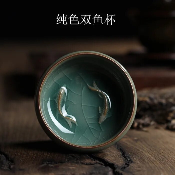 Kínai Longquan Celadon porcelán kínai teáscsésze és csészealj teástál aranyhallal 60 ml Celadon teáscsésze