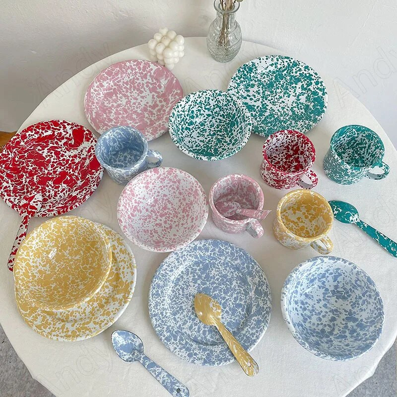 Európai zománcozott tányérkészlet Retro Splash Ink Otthoni edények és tányérkészletek Kreatív nappali asztali gyümölcssaláta étel