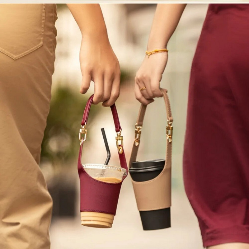 Hordozható kávés bőr pohártartó, csomagolás kíséretében tejes tea csésze pánt - testszíj víz csésze táska italvédő burkolat