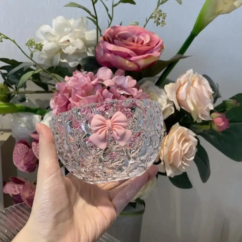 Internetes híresség háztartási üveg buboréktál, divatos, könnyű luxus salátástál, masni lány szívű desszert, cserepes fagylalttál