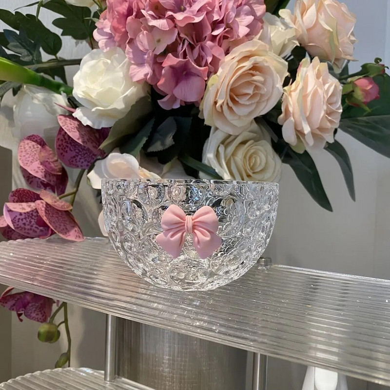 Internetes híresség háztartási üveg buboréktál, divatos, könnyű luxus salátástál, masni lány szívű desszert, cserepes fagylalttál