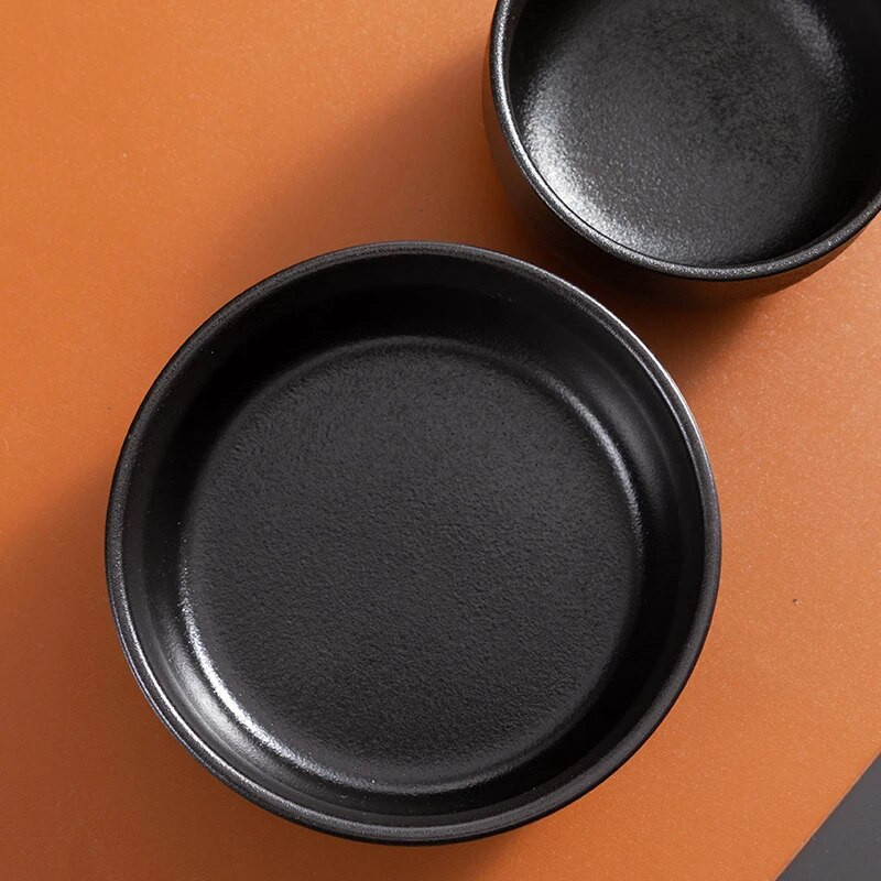 Evőeszközök 4,5 hüvelykes 6 hüvelykes, japán stílusú, fekete matt arany szélű tál kerámia tál háztartási salátatál konyhai kellékek