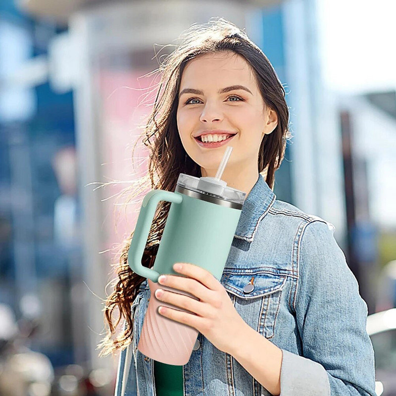 Szilikon vizespalacktartó kényelmes palackvédő hüvely, kopásálló pohárhüvely fedél 30/40oz Stanley Quencherhez