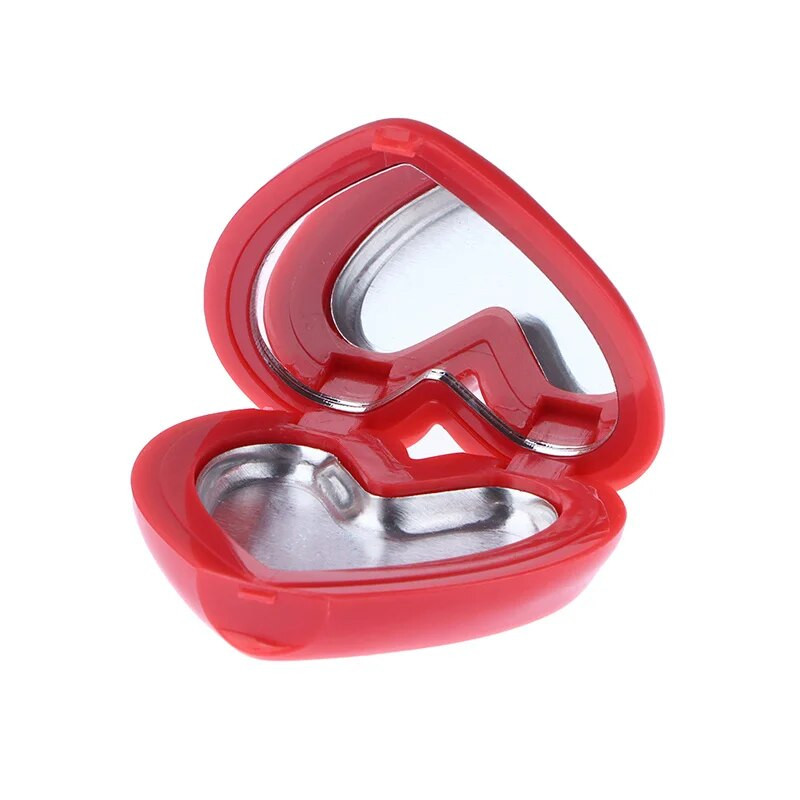 Love Love Heart Shape Empty Eyeshadow Case Rouge Box Pigment Palette Refillable Foundation Makeup Dispenser with Pallet