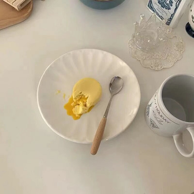 Лале Plate Ins Wind Retro Flower Bear Cherry Smiling Face Breakfast Ceramic Dessert Plate Western Food Plate Cute Girl Net Red