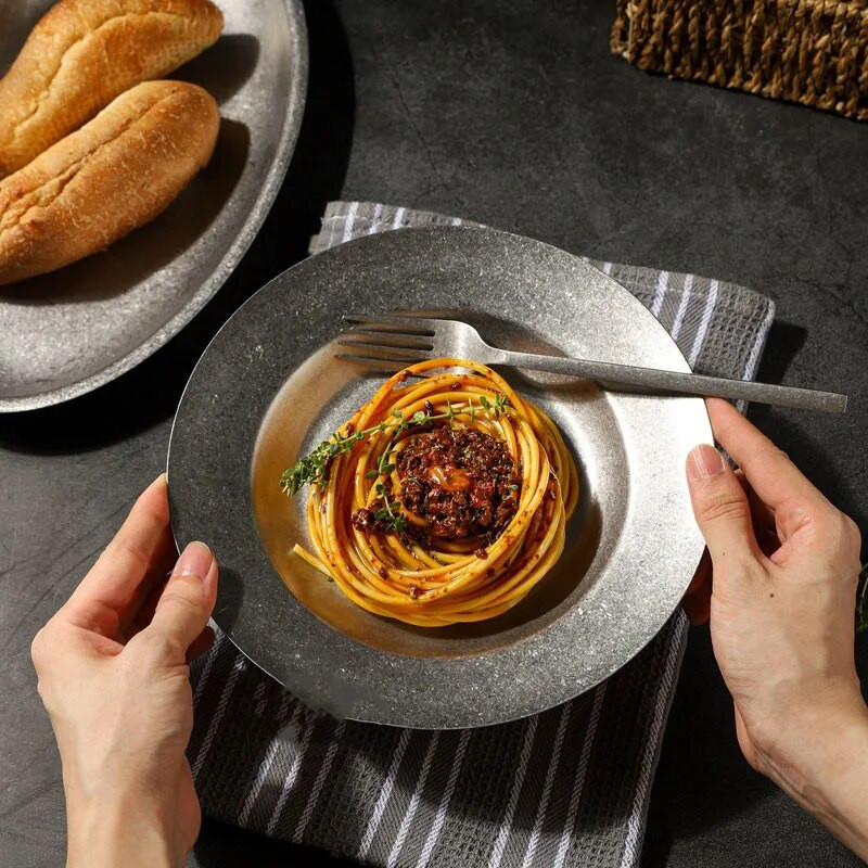 Vintage nyugati stílusú steak kerek tálca 304 rozsdamentes acél tömör spagetti ovális tányér kültéri desszert négyzet tányéros étkészlet