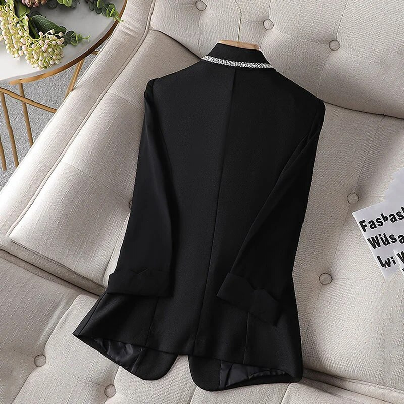 2023 m. nauja moteriška deimantais inkrustuota vasarinė striukė nuo saulės, balta kostiuminė striukė, moteriška Madinga plona striukė moteriška 4XL