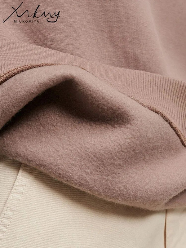 MiuKoMiYa Jednofarebné nadrozmerné mikiny pre ženy, zamatové zimné topy s výstrihom do O, flísové mikiny s kapucňou