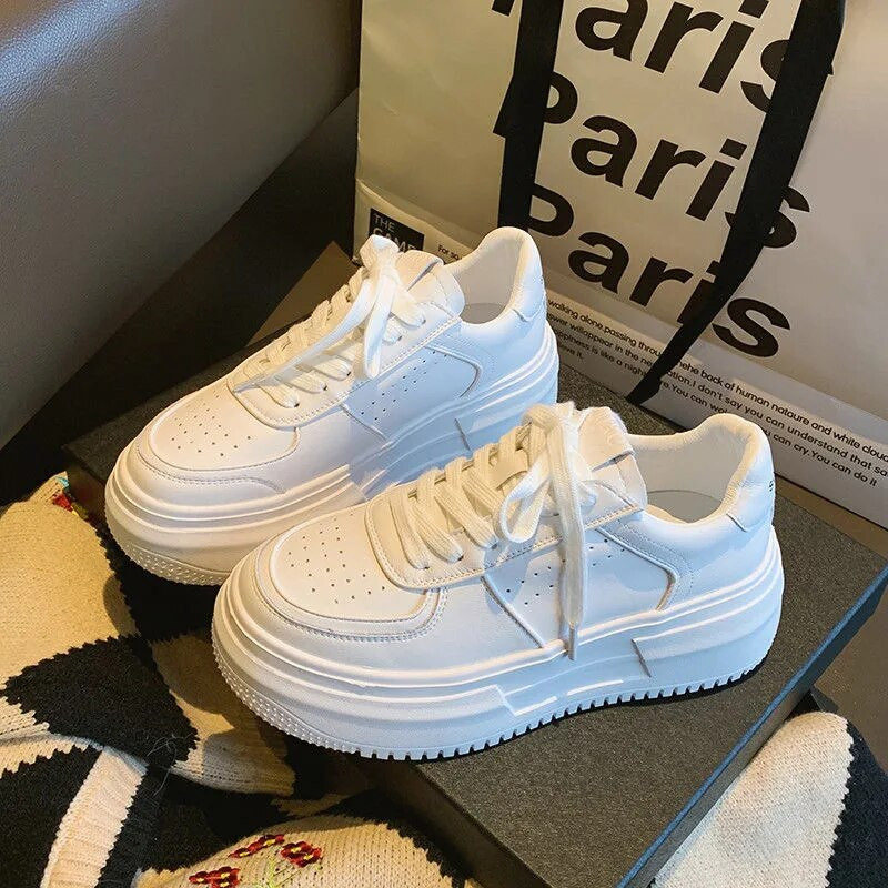 Dámske tenisky 2022 Módne priedušné vulkanizované topánky z umelej kože na platforme, biele šnurovacie topánky na voľný čas, Zapatos Mujer