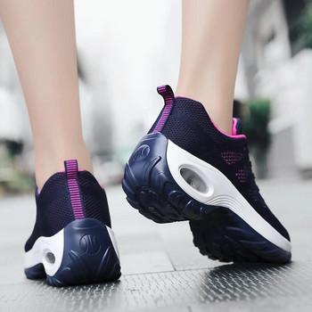 Παπούτσια για περπάτημα 2021 Νέα γυναικεία αναπνέοντα καθημερινά παπούτσια εξωτερικού χώρου ελαφρύ Frenulum casual πλατφόρμα περπατήματος Γυναικεία αθλητικά παπούτσια Μαύρα