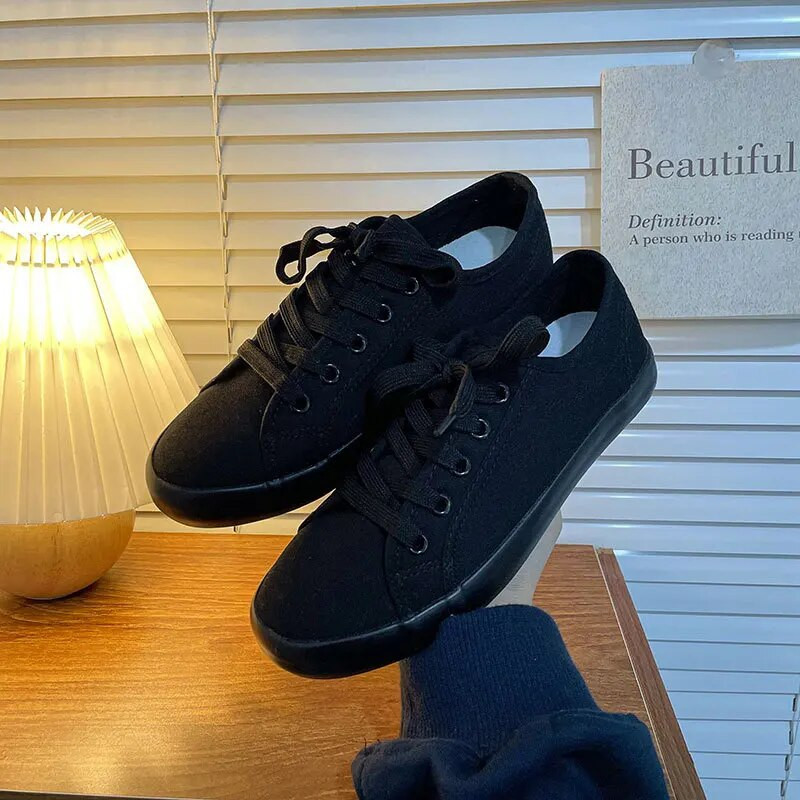 2022 Nové plátené topánky Dámske malé biele topánky Ploché študentské nízke ležérne topánky Trendové ležérne športové vulkanizované topánky Dámske