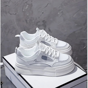 2023 Нови дамски обувки Удобни дишащи бели спортни обувки Ежедневни обувки с връзки на открито Плоски обувки Модни обувки за жени