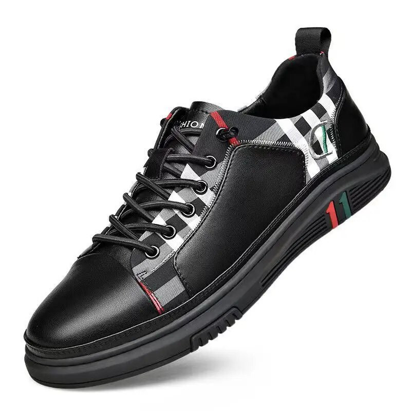 Ανδρικά παπούτσια 2023 Νέα επιτραπέζια παπούτσια Casual απλά ελαφριά ανδρικά παπούτσια Μόδα Ευέλικτα αθλητικά λεπτά, μικρά λευκά παπούτσια μόδας