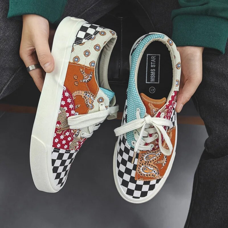 Vyriški, moteriški, retro drobiniai batai 2024 m. Nauja pora, madingi, universalūs lentos batai Madingi languoti spalvoti sportiniai ir laisvalaikio batai