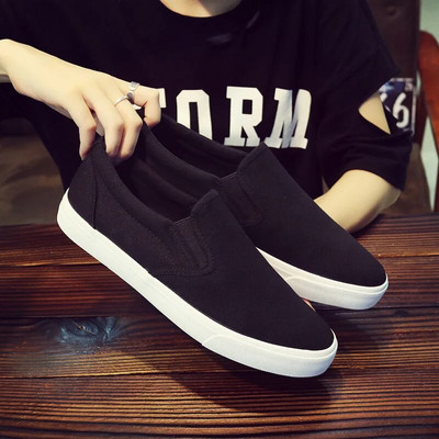 Pánske biele tenisky, ležérne topánky, nazúvacie plátené topánky, pánske mokasíny, pohodlné vulkanizované topánky, pánske tenisky, pánske topánky.