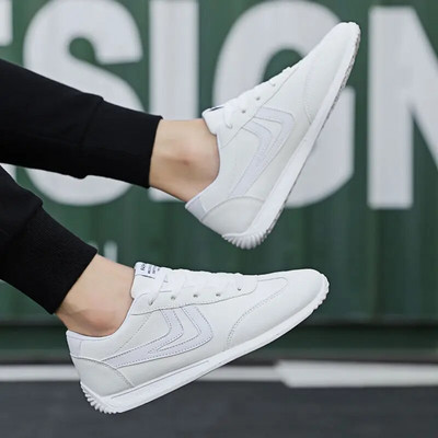 Baltos spalvos sportbačiai berniukui 2022 m. kilimo ir tūpimo tako sportiniai batai vyriški laisvalaikio batai unisex porai vyriški spyruokliniai batai čiuožimo tenisas