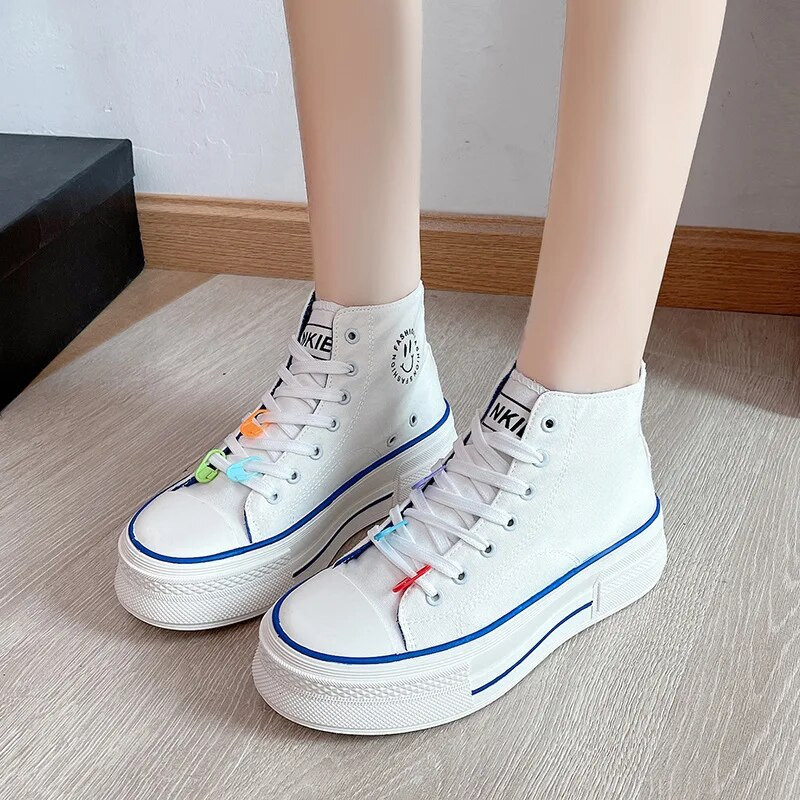 Jesenné nové módne topánky s hrubou podrážkou a vysokým pásom, okrúhle tenisky so šnurovaním, ležérne tenisky, bežecké topánky, dámske topánky