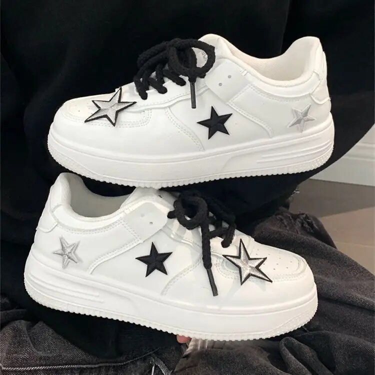 Star Little White Shoes 2023 Jarné nové priedušné dámske topánky s hrubou podrážkou, všestranné ležérne topánky na platforme