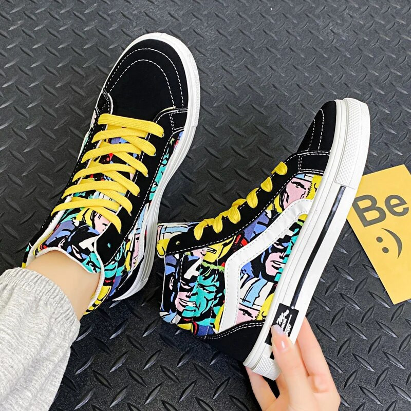 Módne graffiti potlačené pánske plátené topánky farebné dizajnérske plátené tenisky pánske vysoké ležérne topánky priedušné skateboardové topánky