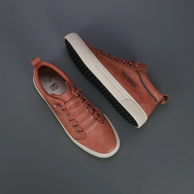 Jesenná móda 2022 High-top ležérne topánky Pánske červené kožené ploché tenisky Pánske protišmykové šnurovacie vulkanizované tenisky Pánska obuv
