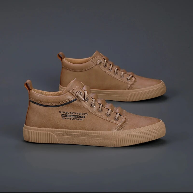 Jesenná móda 2022 High-top ležérne topánky Pánske červené kožené ploché tenisky Pánske protišmykové šnurovacie vulkanizované tenisky Pánska obuv