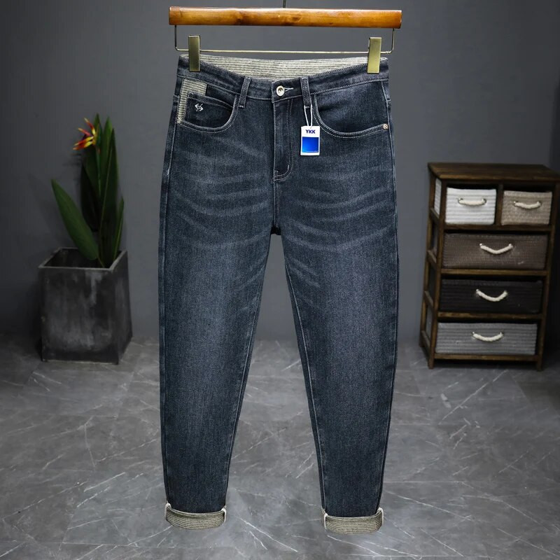 Toamna 2023, bărbați groși de afaceri, pantaloni casual cu picioare, talie elastică, subțire, drepte, broderie, buzunar cu clapetă, pantaloni negri de marcă