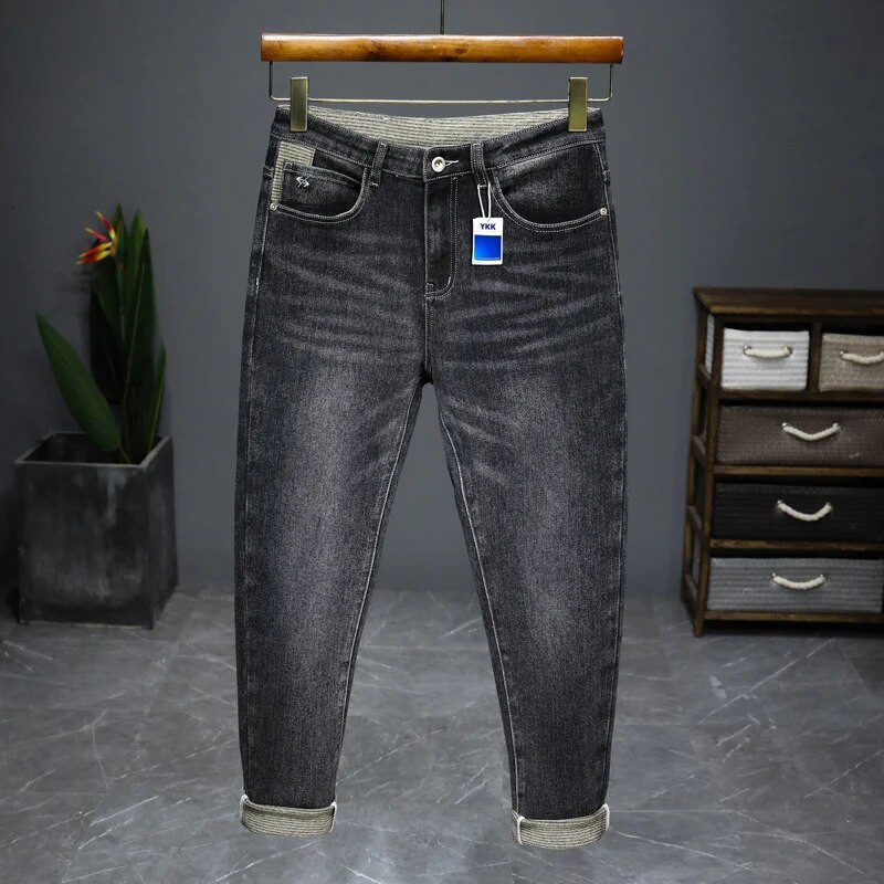 Toamna 2023, bărbați groși de afaceri, pantaloni casual cu picioare, talie elastică, subțire, drepte, broderie, buzunar cu clapetă, pantaloni negri de marcă