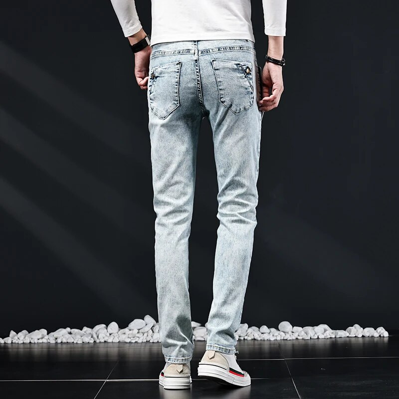 Blugi subțiri și skinny pentru bărbați, nou elastic, design coreean, cu mai mulți nasturi, alb, albastru, vintage, spălat, pantaloni din denim stretch Pantaloni