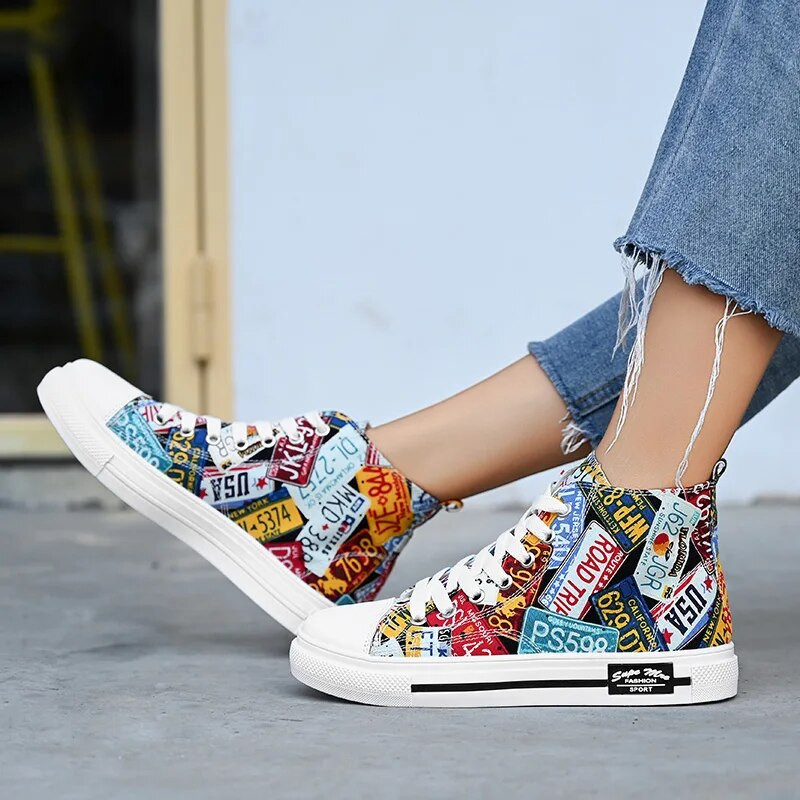 Štýlové pánske vulkanizované topánky s potlačou graffiti, vysoké pánske robustné tenisky, párové hip hopové plátené tenisky, pánske topánky