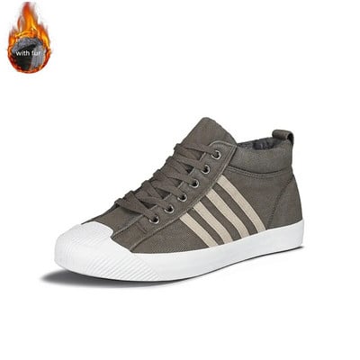 Zimné klasické čierne pánske plátené topánky, plyšové teplé vysoké pánske vulkanizované tenisky, módny trend, pánske skateboardové tenisky