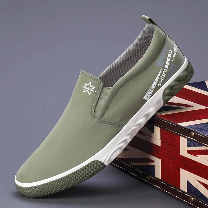Pánske plátené topánky, móda 2023, nové nízke, pánske tenisky, dizajnérske mokasíny, vulkanizované topánky, pánske pohodlné ploché topánky na voľný čas