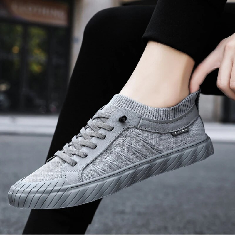 Vasariniai tinkliniai batai vyrams, 2023 m. tendencija laisvalaikio batai, orui pralaidūs, plokščiapadžiai vyriški batai, vulkanizuoti drobiniai batai кроссовки мужские