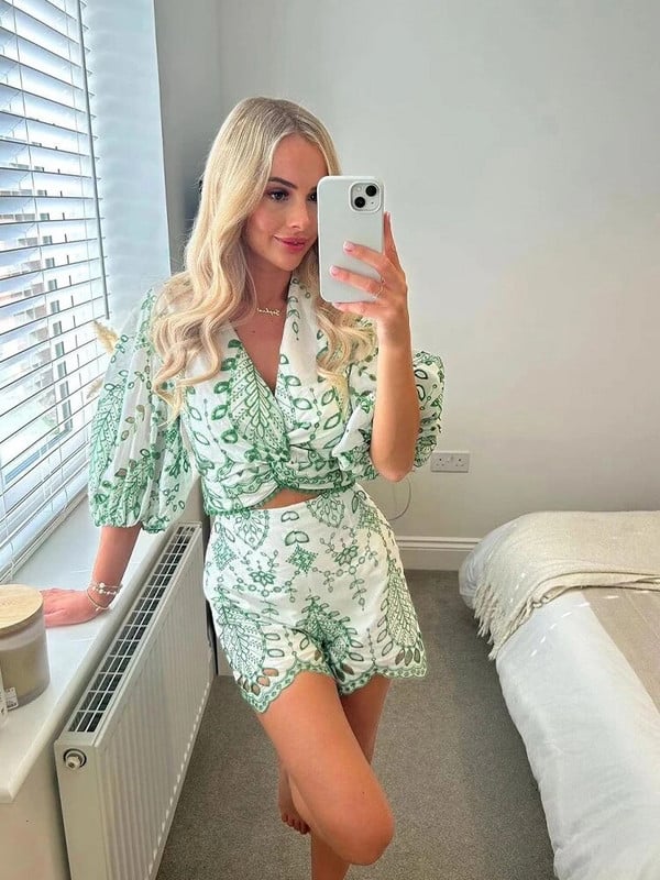 Zelené vyšívané krátke topy s krátkym rukávom, dámske letné nohavice s výstrihom do O-neck a volánikmi, stredne dlhé nohavice, dámsky oblek 2023, dvojdielny set