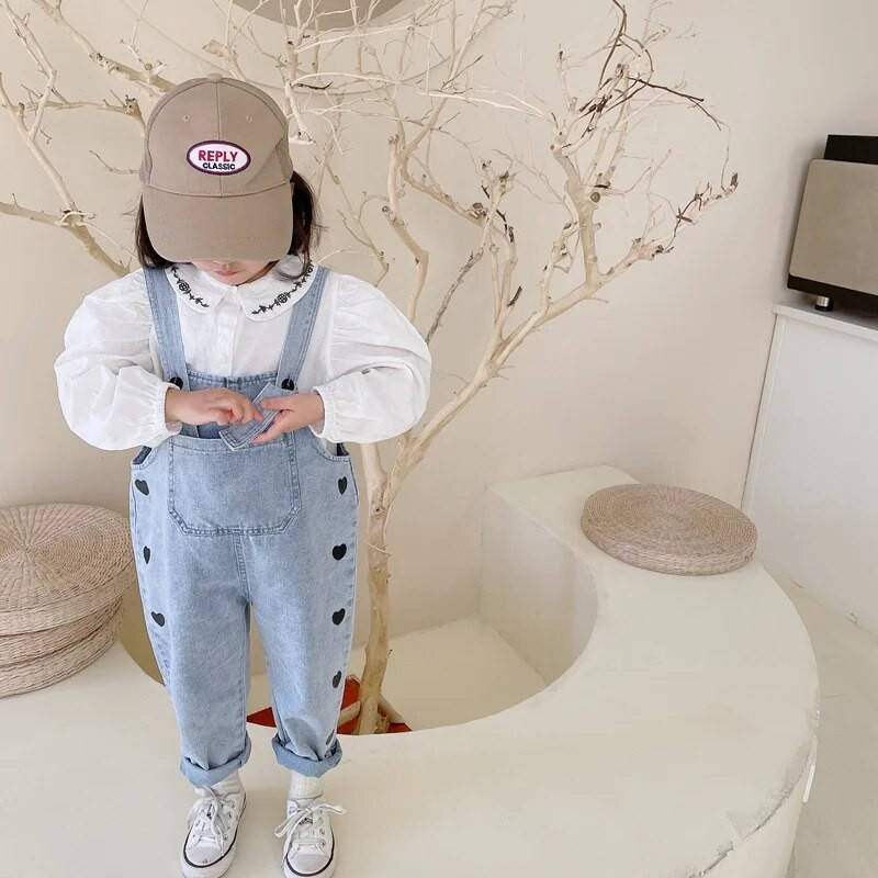 Koreai stílusú Cute Girls Farmer Overall Tavaszi Őszi Szívnyomó Gyerek Laza Alkalmi harisnyatartó farmer Nadrág 2-8 Y