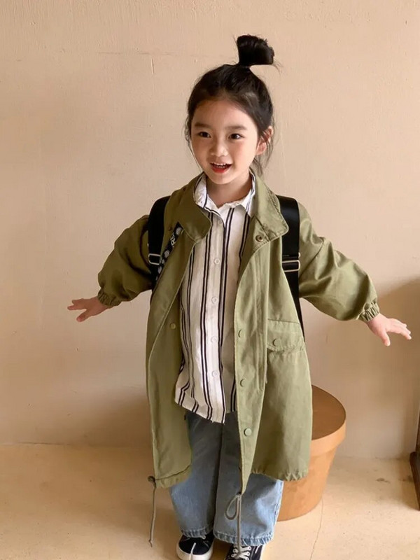 2023 Kórejské detské oblečenie Jesenná dievčenská vetrovka strednej dĺžky Dievčenský keprový kabát so šnúrkou na jar a jeseň Novinka