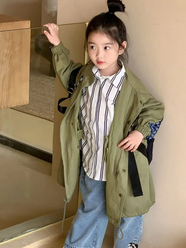 2023 Kórejské detské oblečenie Jesenná dievčenská vetrovka strednej dĺžky Dievčenský keprový kabát so šnúrkou na jar a jeseň Novinka